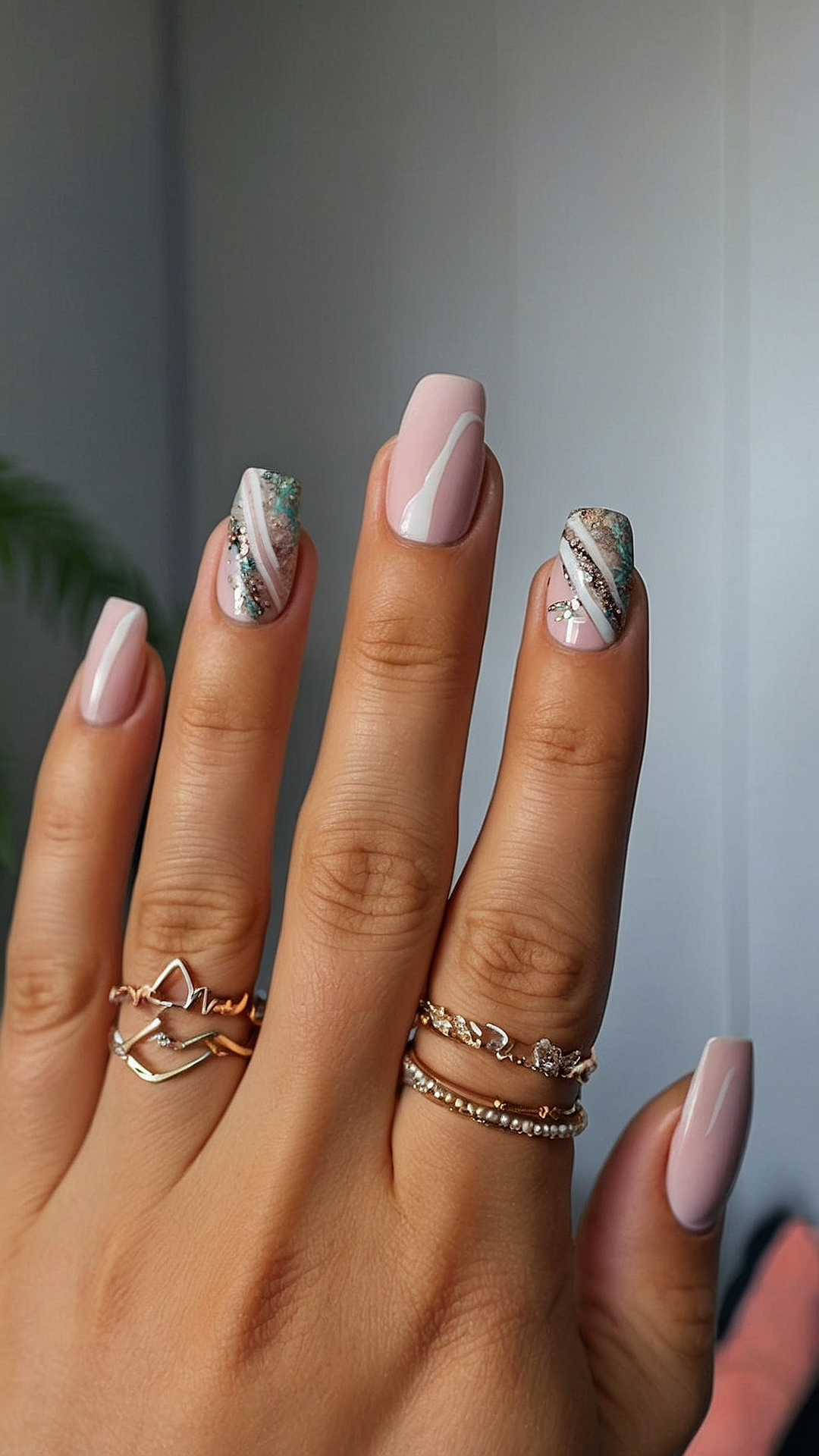 Sea Breeze Bling: Sea-themed Nails for 2024 Summer